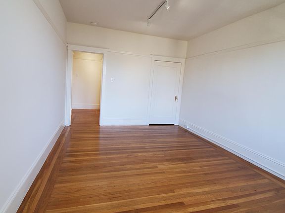 2nd image of 935 Hyde St APT 16