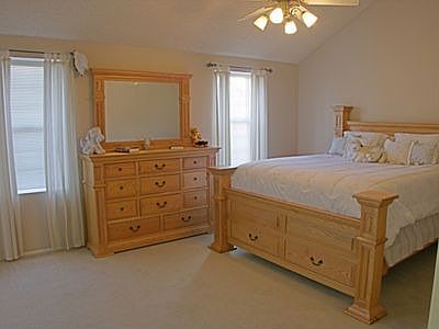 Master Bedroom w/attached Master Bath