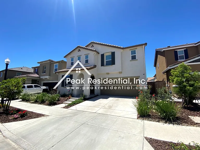5343 Kankakee Dr — Photo 3