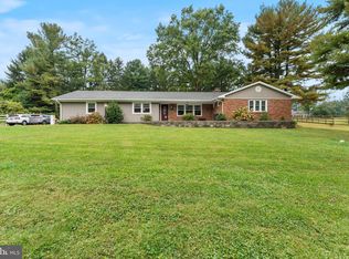 1208 Wynside Ln, Hampstead, MD 21074