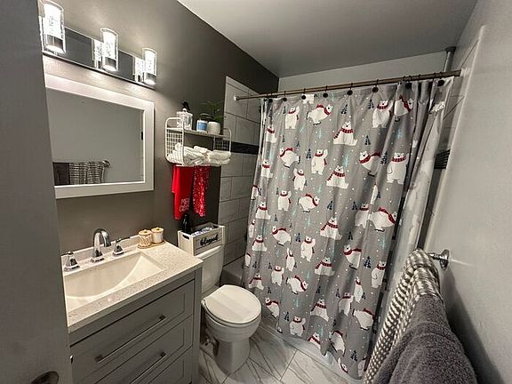 5th image of 250 Devere Way