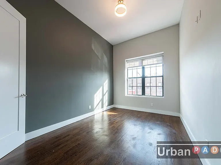 1111 Clarkson Ave #2F — Photo 8