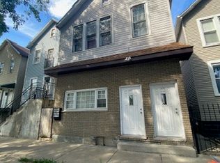 4812 S Elizabeth St #2R, Chicago, IL 60609