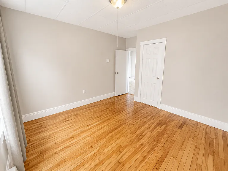 71 Maywood St #A — Photo 6