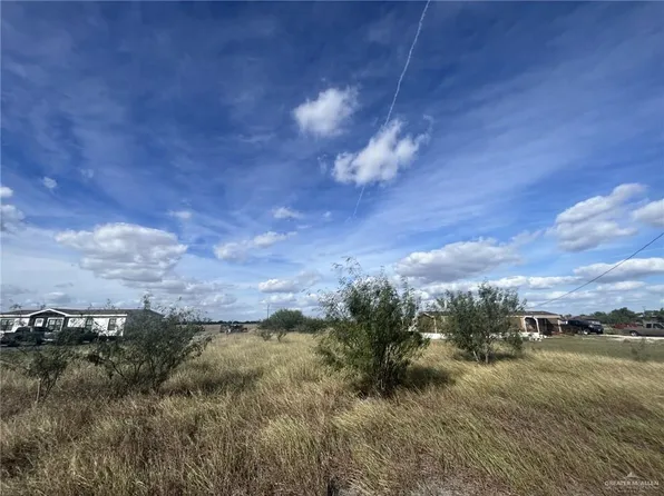 10507 La Siesta Cir N, La Feria, TX 78559