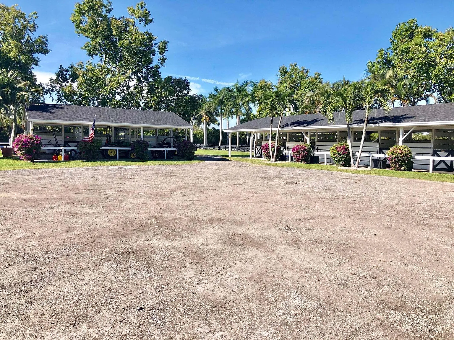 1 bed, 2.0 bath, 1000 sqft, $13,500 — Photo 3