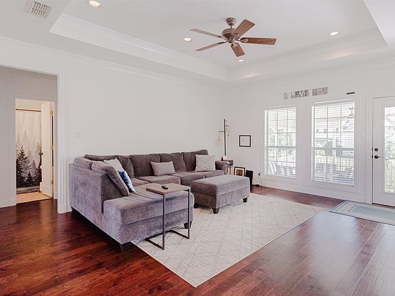 5th image of 1503 S College Ave