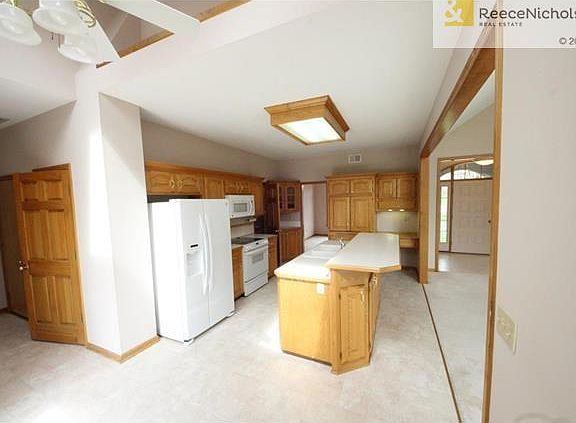 5th image of 4108 NE Georgian Dr