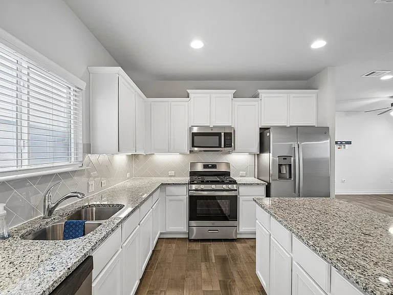 10213 Forest Grove Dr — Photo 9