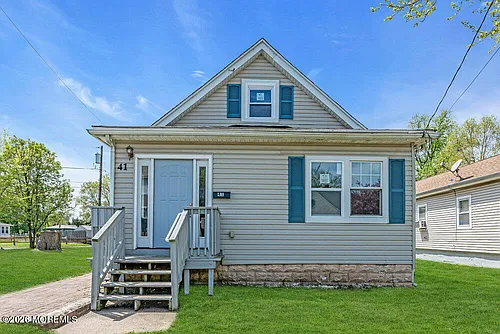 41 Harding Ave Photo 1