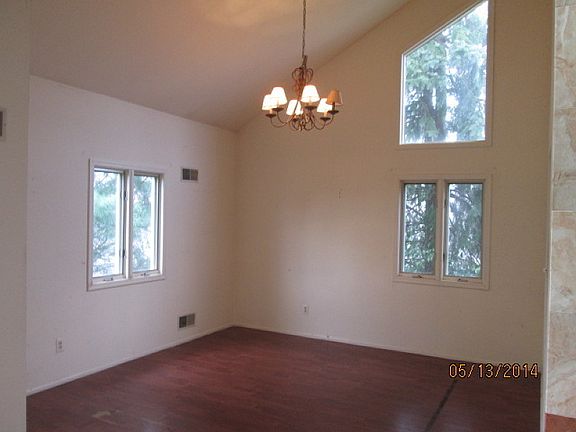 5th image of 22 Bongart Dr
