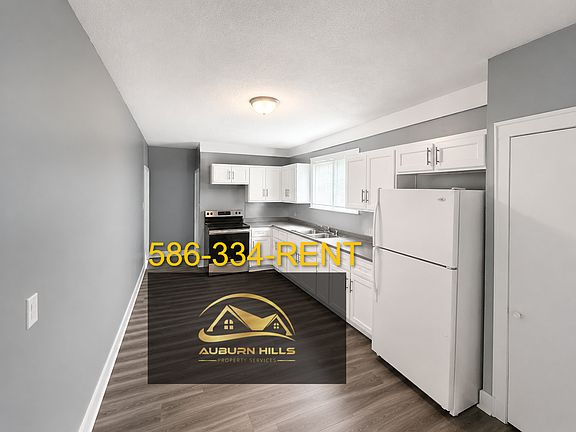 3rd image of 5601 Buckingham Ave
