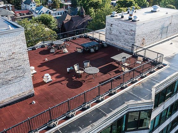 5th image of 849 Delaware Ave APT 305