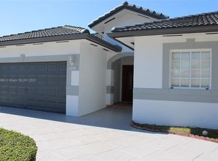 5204 SW 159th Ct, Miami, FL 33185