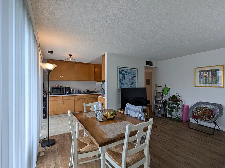 1810 Bonita Ave #B — Photo 9