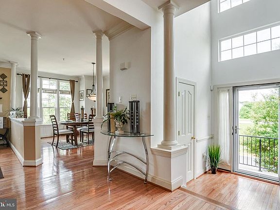 Foyer- Open Floor plan
