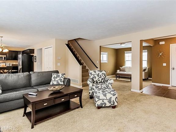 5th image of 5721 Beyhill Dr NE