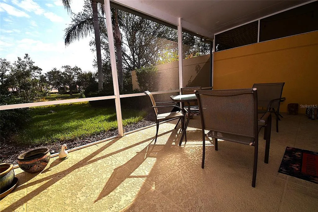 3 bed, 2.5 bath, 1628 sqft, $4,500 — Photo 3