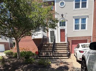 8325 Beacon Pl, Cleveland, OH 44103