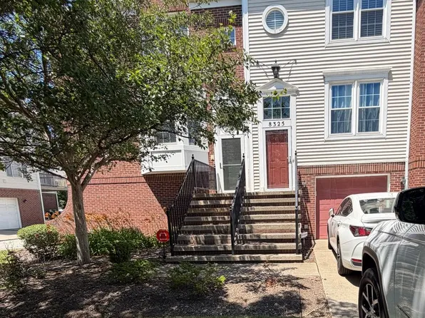 8325 Beacon Pl, Cleveland, OH 44103