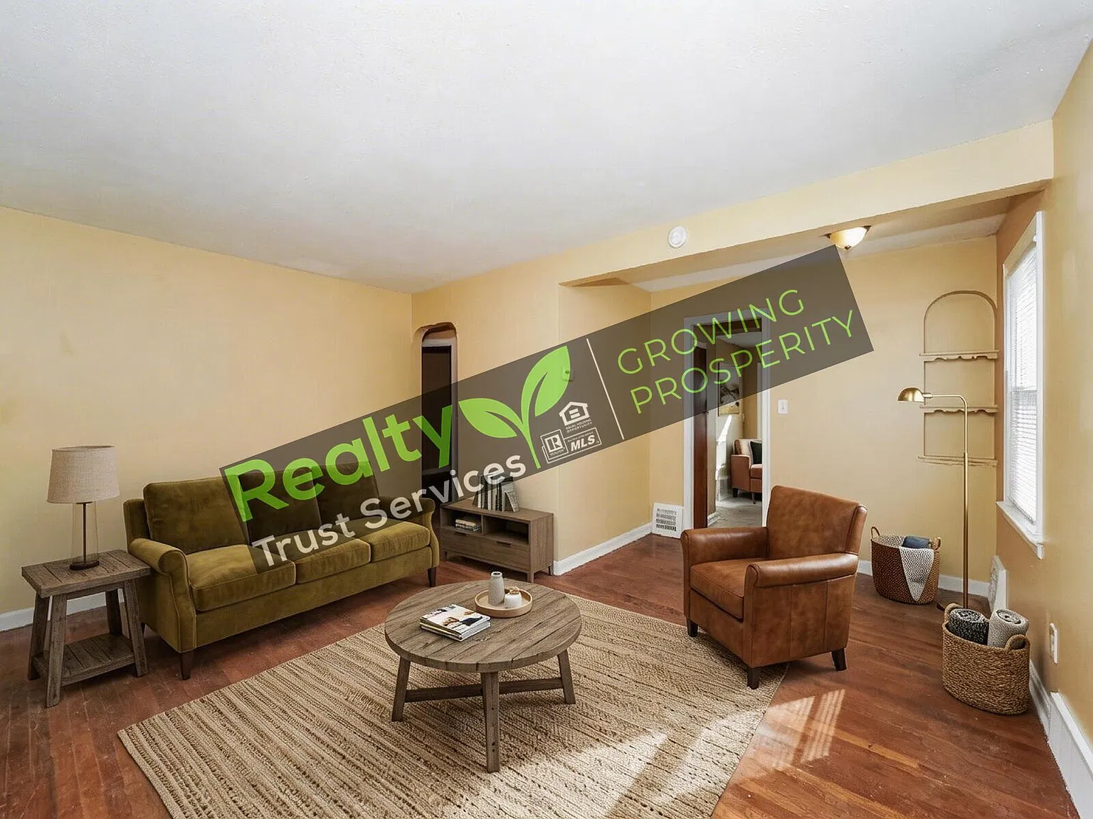 3989 E 177 St, Cleveland — Photo 2