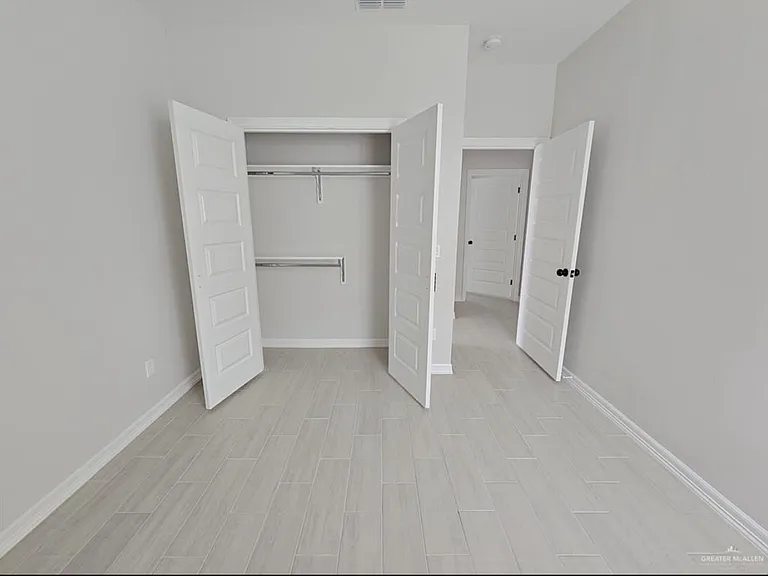 1019 N Woodson Ave #4 — Photo 12