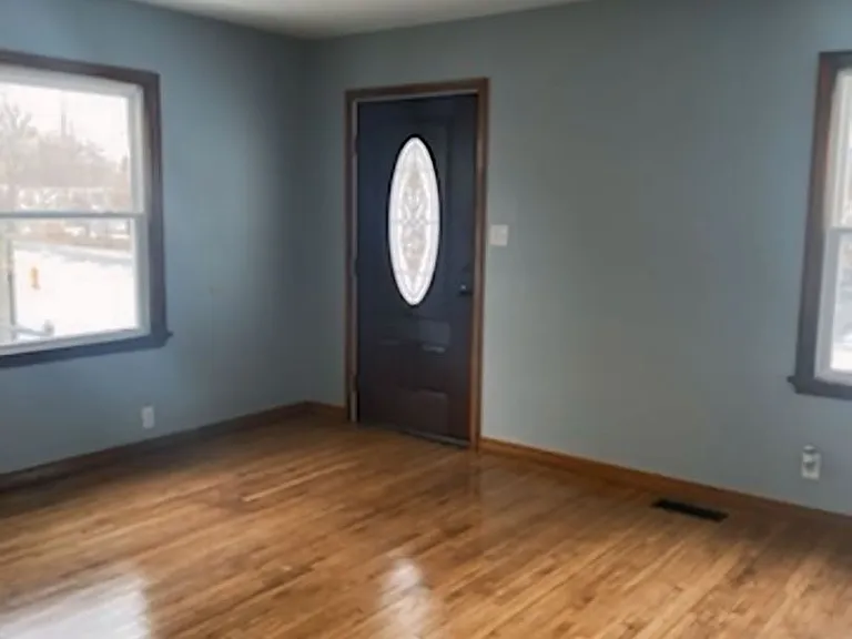 1093 Lawrence Dr — Photo 13