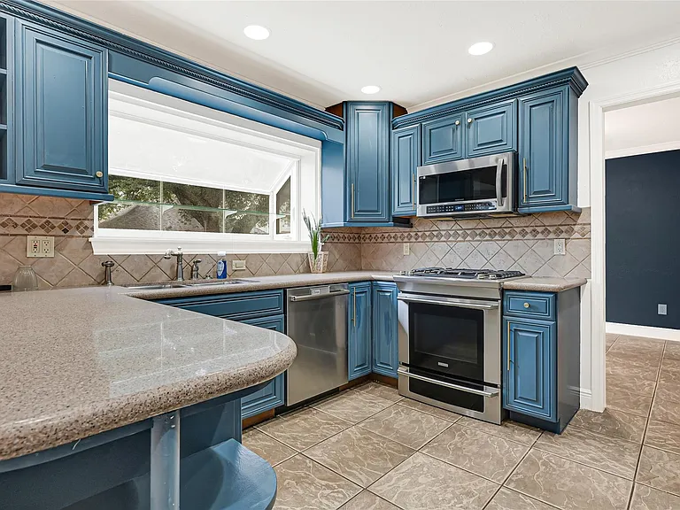 29 Dover Dr — Photo 7