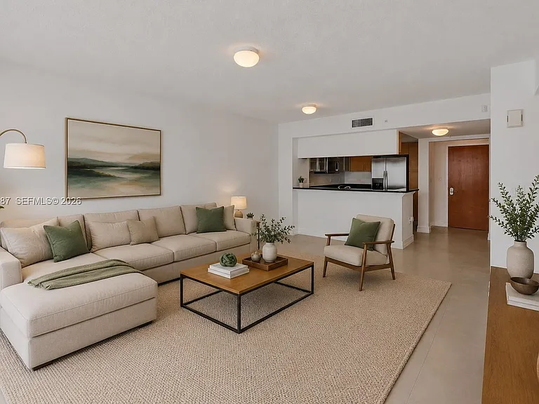 31 SE 5th St #2305 — Photo 12