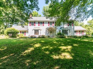 15049 Hillbrook Ln E, Novelty, OH 44072