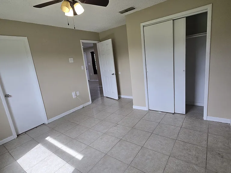 1101 Skyview Blvd #1 — Photo 16