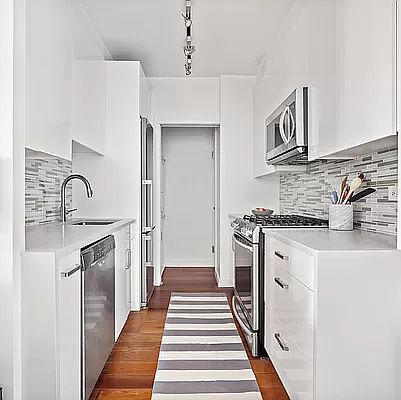 4th image of 344 W 23rd St APT 6E