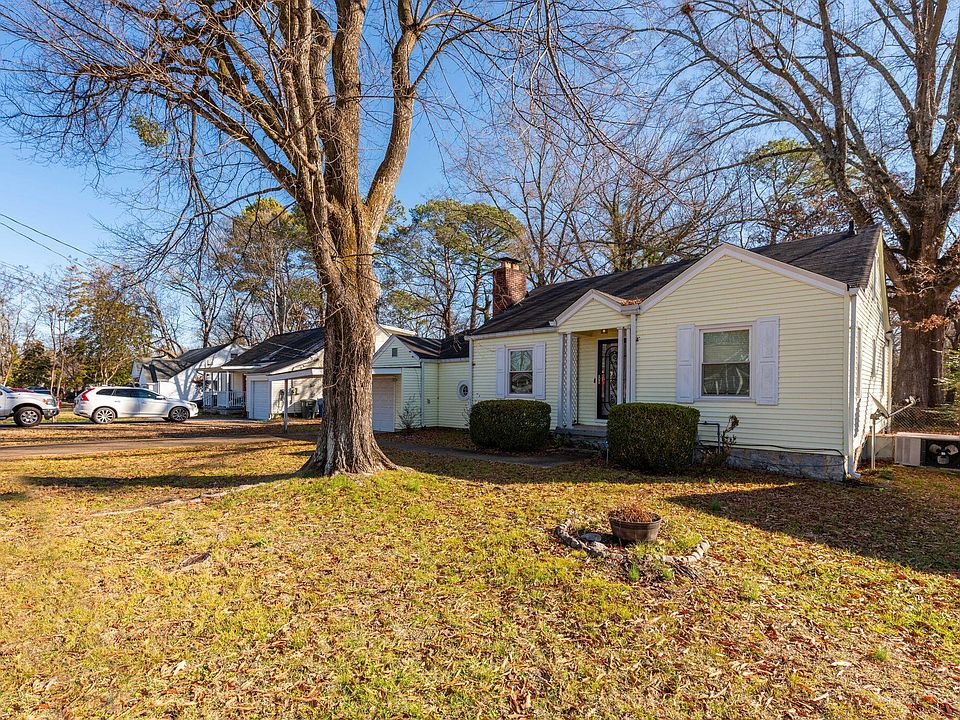 1st image of 102 Woodvale Ave