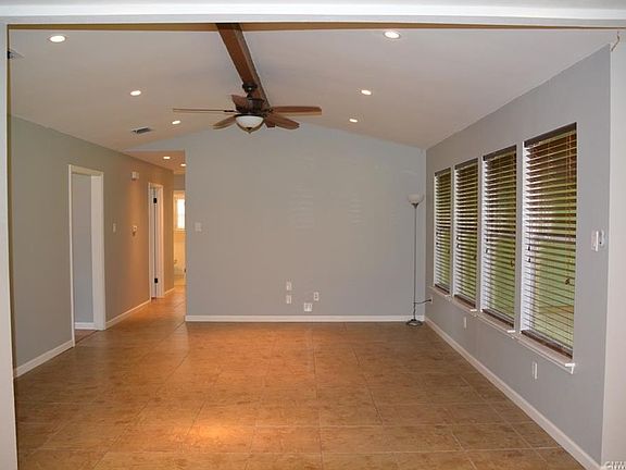 3rd image of 3914 Parkway Dr