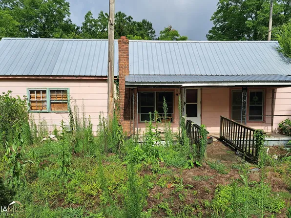 212 Grace Ave, Fitzgerald, GA 31750