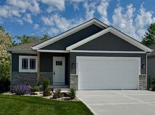 646 NW 110th St, Kansas City, MO 64155