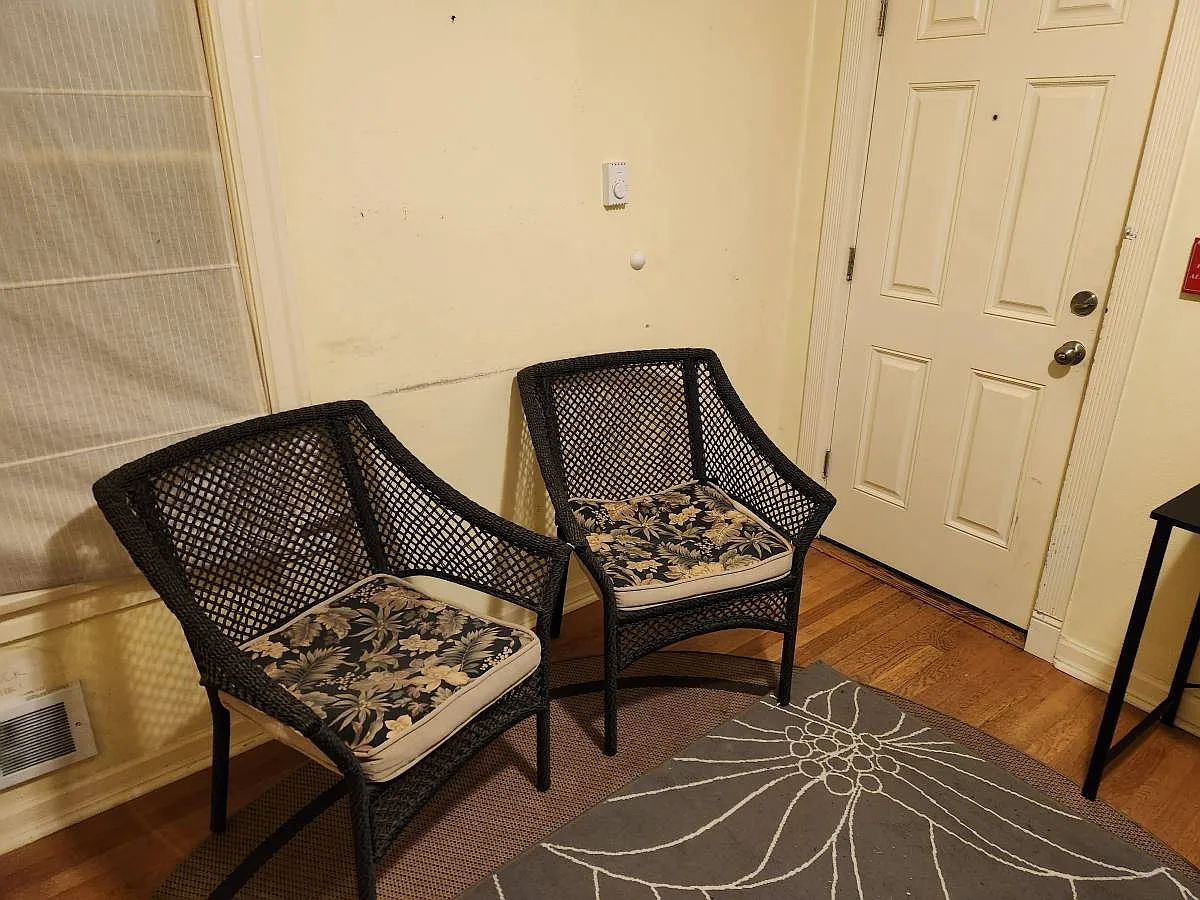 5 bed, 2.5 bath, 1000 sqft, $775 — Photo 2