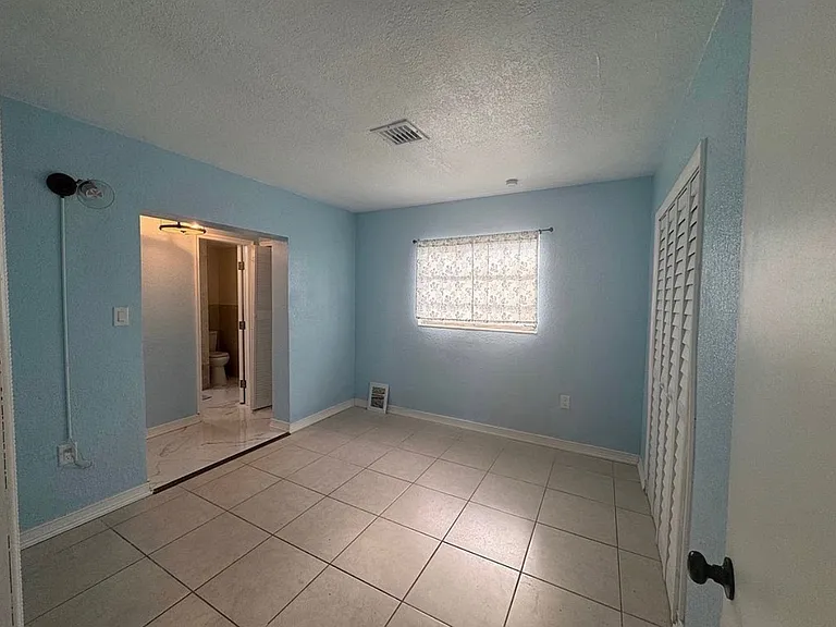 156 Myakka Dr — Photo 10
