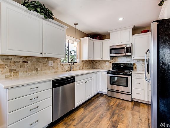 2nd image of 10411 Rowland Ave SW