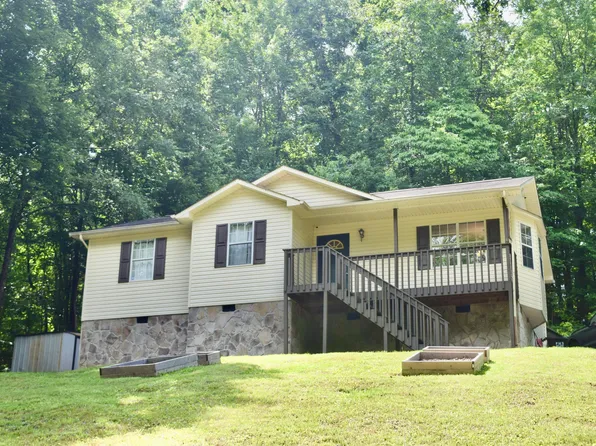 1704 Thatcher Rd, Soddy Daisy, TN 37379
