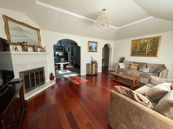 2nd image of 52 Forest View Dr