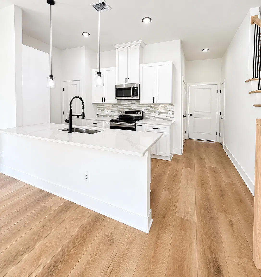 5847 Southwell St — Photo 2