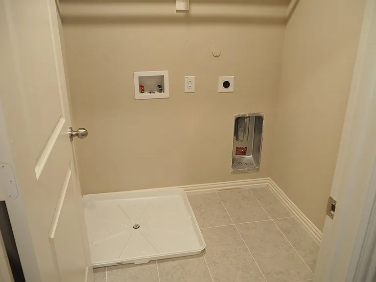 3117 Solana Cir — Photo 23
