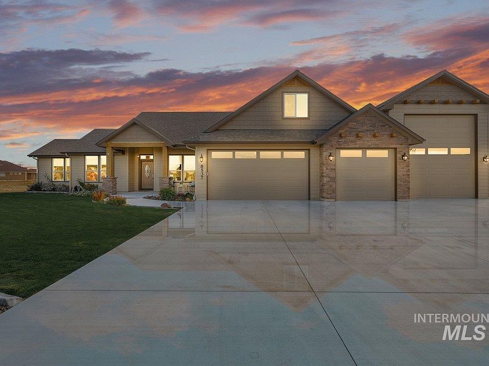 1st image of 8537 Quail Hollow Dr