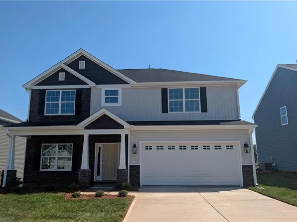 1323 Dandridge Dr, Kernersville, NC 27284