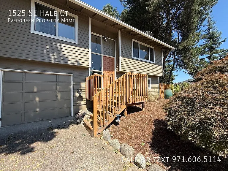 1525 SE Hale Ct — Photo 3