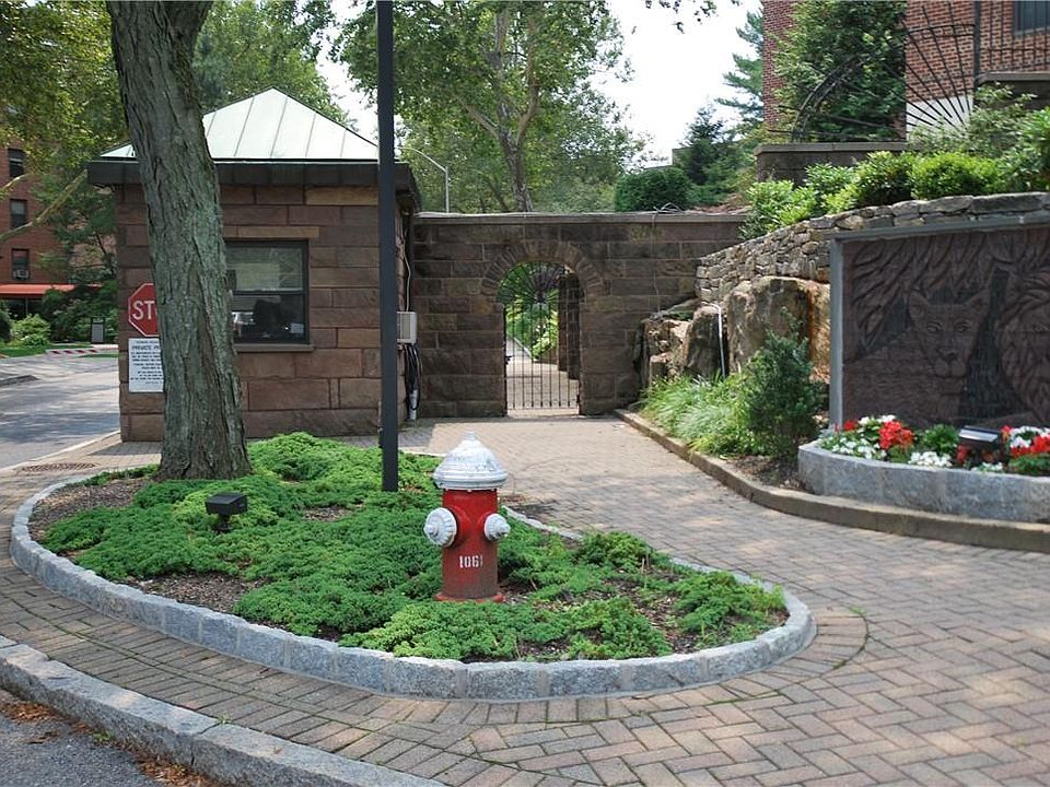1st image of 161 Pearsall Drive #4G