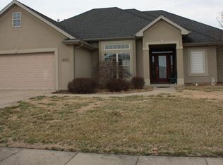 3301 Lake Town Dr, Columbia, MO 65203