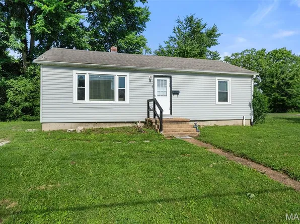 409 S 2nd St, Eureka, MO 63069