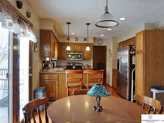 3rd image of 1804 Franklin Dr